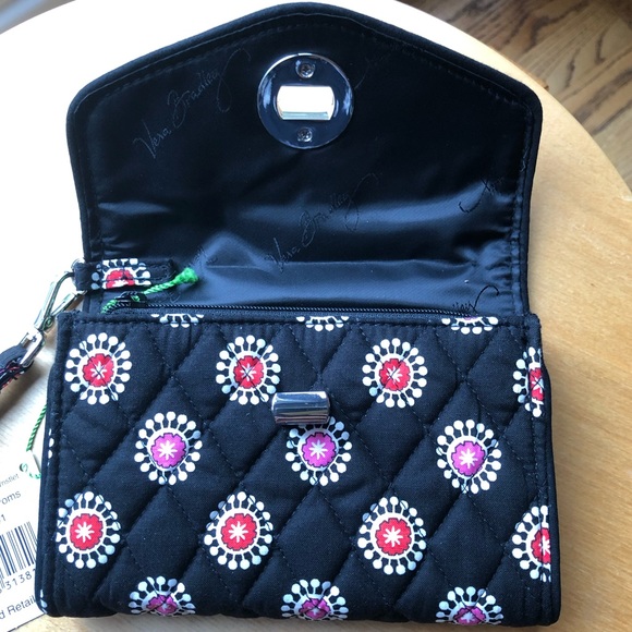 Vera Bradley Wristlet - Picture 3 of 5